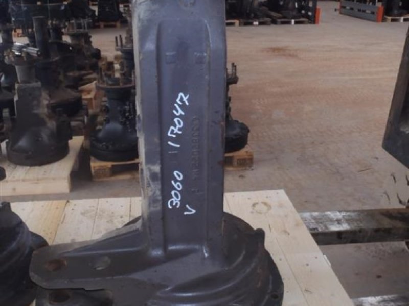 Sonstiges Traktorzubehör Türe ait Massey Ferguson 3060 Bagaksel V / Rear axle L, Gebrauchtmaschine içinde Viborg (resim 1)