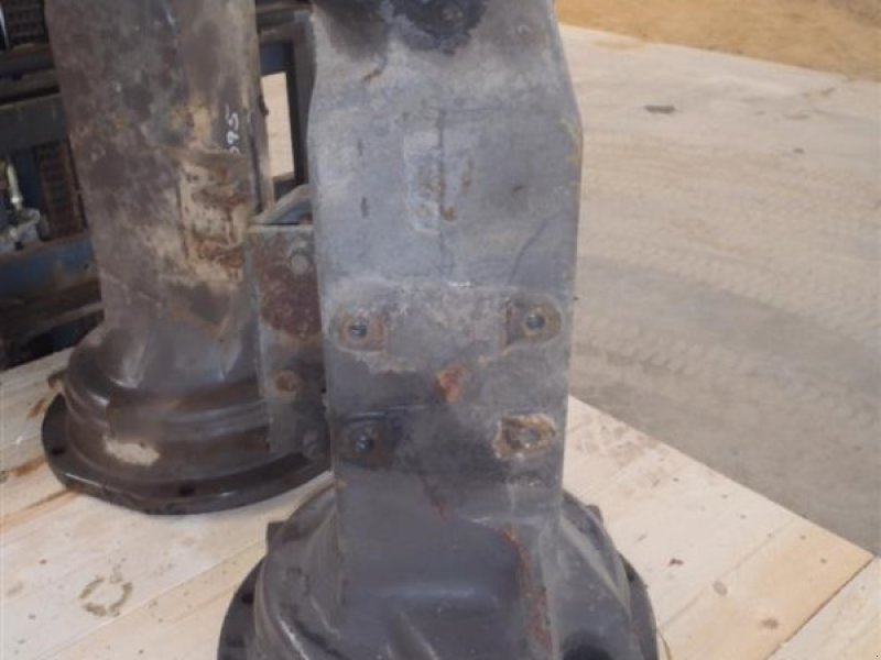 Sonstiges Traktorzubehör του τύπου Massey Ferguson 3095 Bagaksel V / Rear axle L, Gebrauchtmaschine σε Viborg (Φωτογραφία 1)