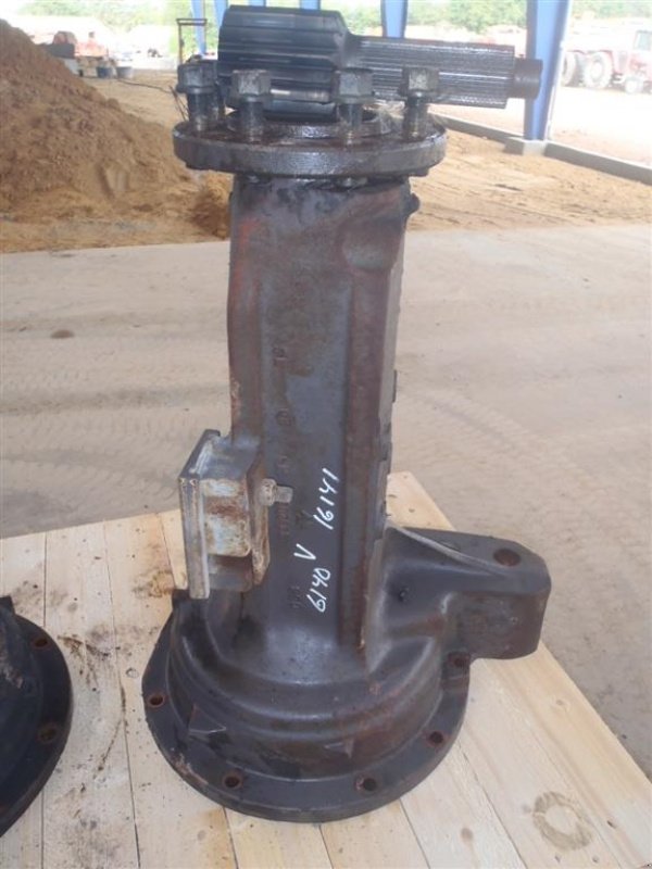 Sonstiges Traktorzubehör typu Massey Ferguson 6140 Bagaksel V / Rear axle L, Gebrauchtmaschine v Viborg (Obrázek 1)
