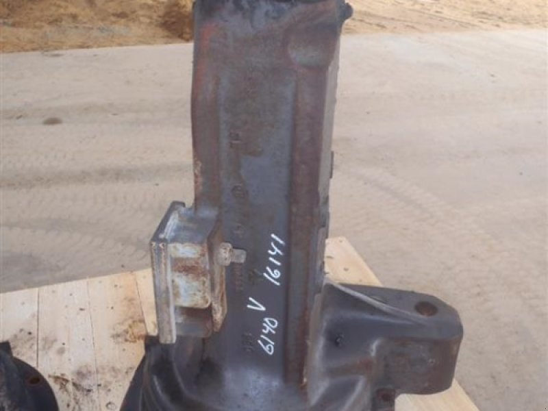 Sonstiges Traktorzubehör van het type Massey Ferguson 6140 Bagaksel V / Rear axle L, Gebrauchtmaschine in Viborg (Foto 1)