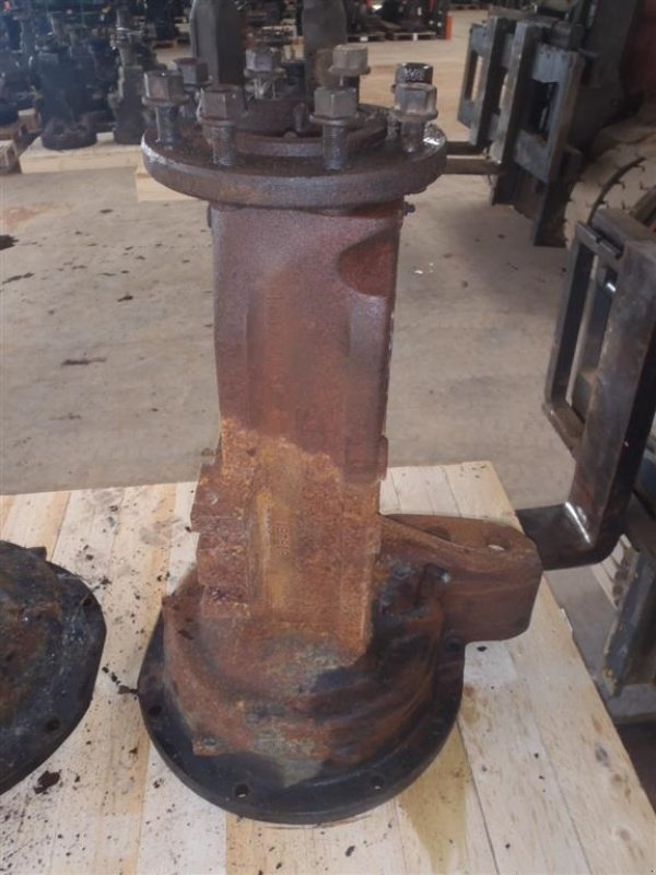 Sonstiges Traktorzubehör typu Massey Ferguson 6265 Bagaksel V / Rear axle L, Gebrauchtmaschine v Viborg (Obrázek 1)