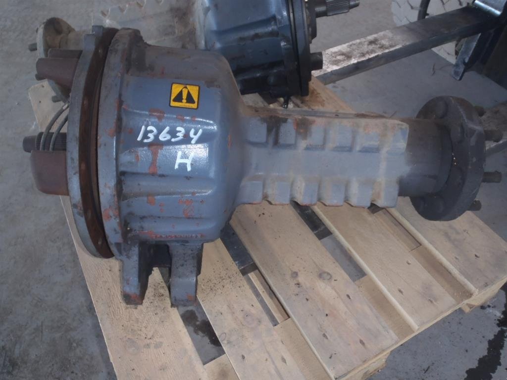 Sonstiges Traktorzubehör typu Ford 8340 Bagaksel H / Rear axle R, Gebrauchtmaschine v Viborg (Obrázek 1)