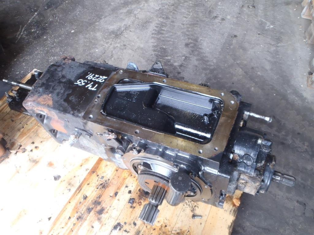 Sonstiges Traktorzubehör типа New Holland T4.55 Powerstar Bagtøj / Rear Transmission, Gebrauchtmaschine в Viborg (Фотография 2)