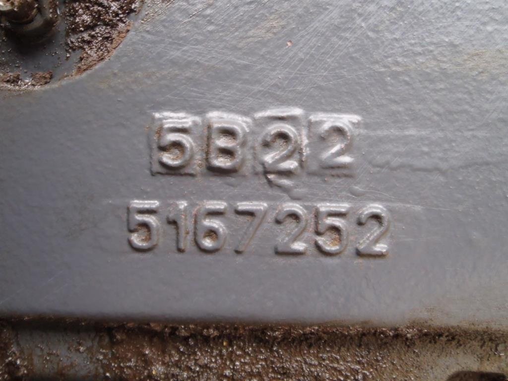 Sonstiges Traktorzubehör типа New Holland 8160 Bagtøj / Rear Transmission, Gebrauchtmaschine в Viborg (Фотография 3)