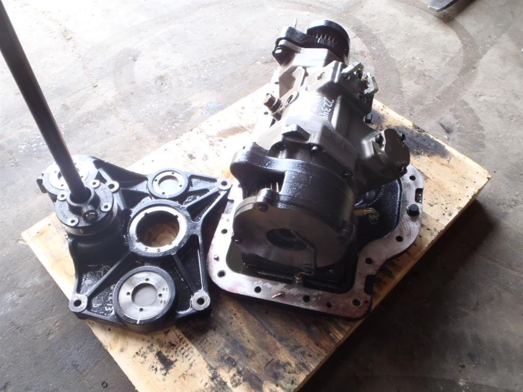 Sonstiges Traktorzubehör του τύπου New Holland T8.420 Gearkasse / Gearbox, Gebrauchtmaschine σε Viborg (Φωτογραφία 3)