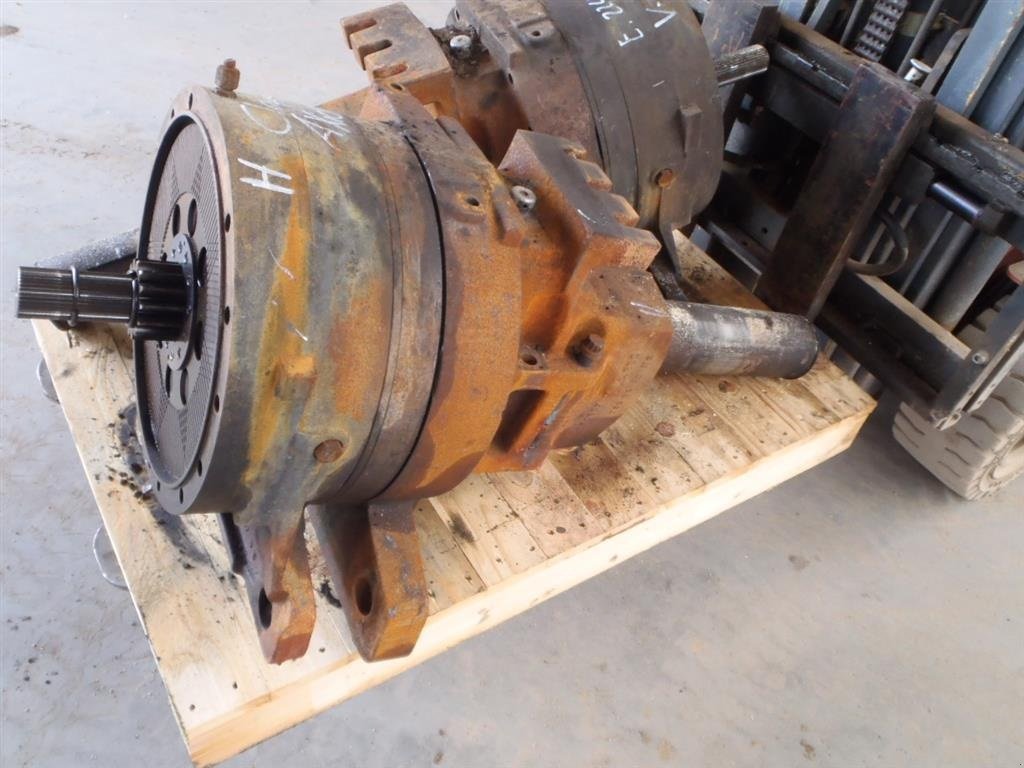 Sonstiges Traktorzubehör типа CLAAS AXION 850 Bagaksel H / Rear Axle R, Gebrauchtmaschine в Viborg (Фотография 1)