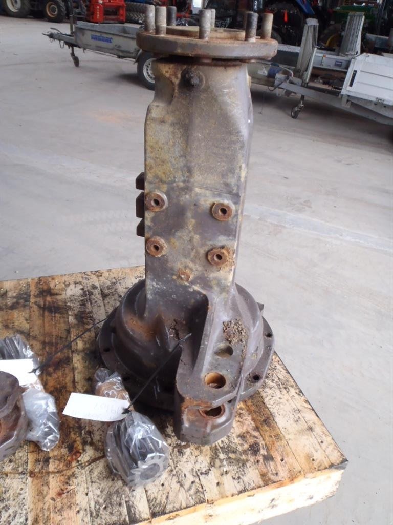 Sonstiges Traktorzubehör του τύπου Massey Ferguson 3095 Bagaksel V / Rear axle L, Gebrauchtmaschine σε Viborg (Φωτογραφία 1)