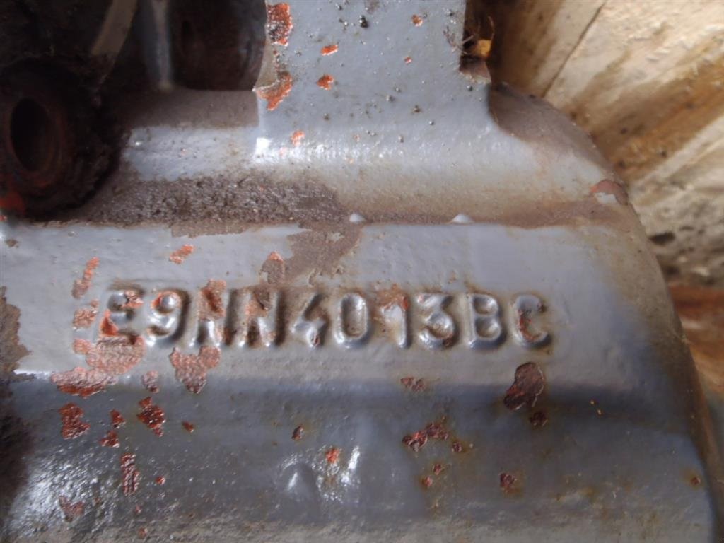 Sonstiges Traktorzubehör typu New Holland 7840 Bagaksel V / Rear axle L, Gebrauchtmaschine v Viborg (Obrázek 2)