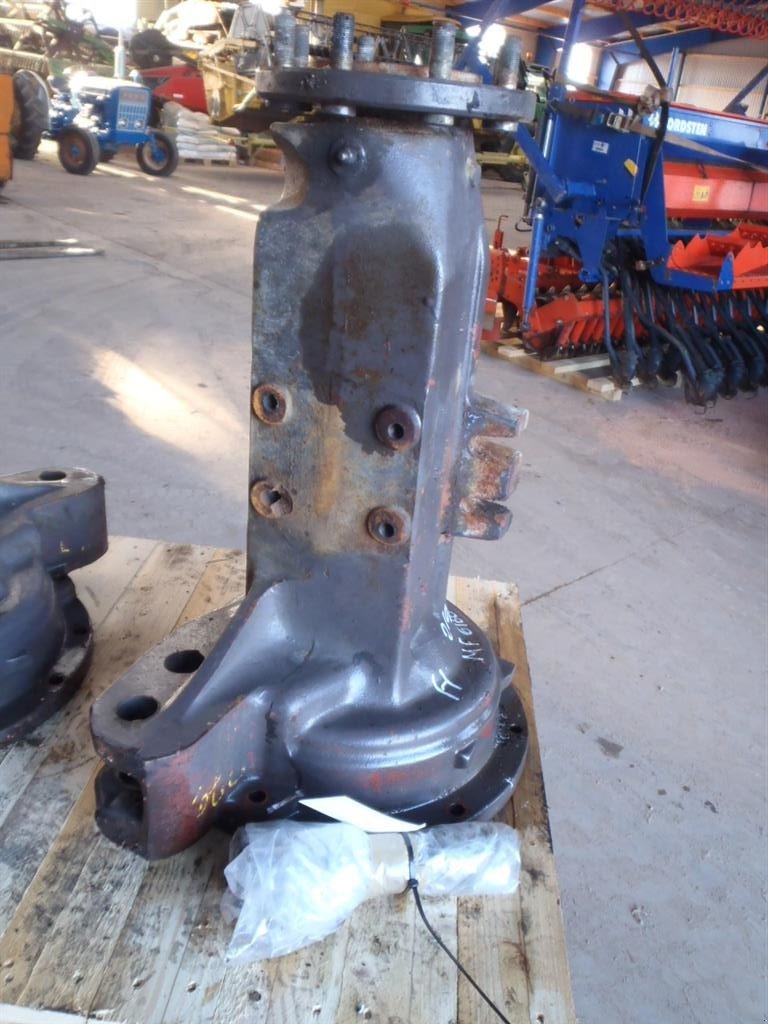 Sonstiges Traktorzubehör typu Massey Ferguson 6160 Bagaksel H / Rear Axle R, Gebrauchtmaschine v Viborg (Obrázek 1)