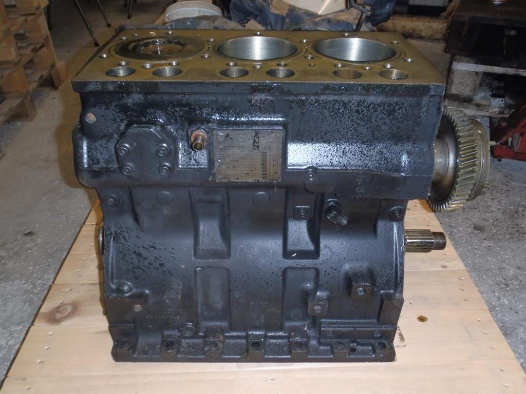 Sonstiges typu Valtra A 93 Shortblok / Shortblock, Gebrauchtmaschine v Viborg (Obrázek 2)