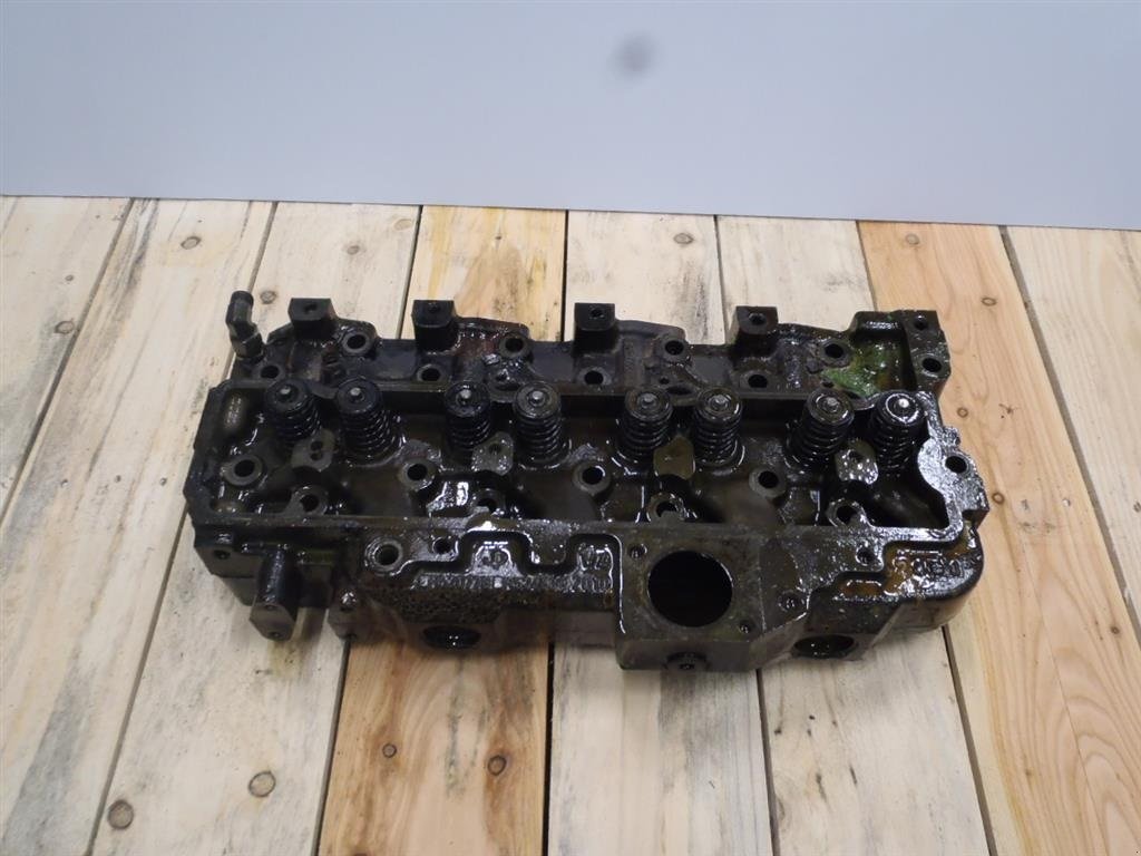 Sonstiges Traktorzubehör typu CLAAS Arion 430 Topstykke / Cylinder Head, Gebrauchtmaschine v Viborg (Obrázek 4)