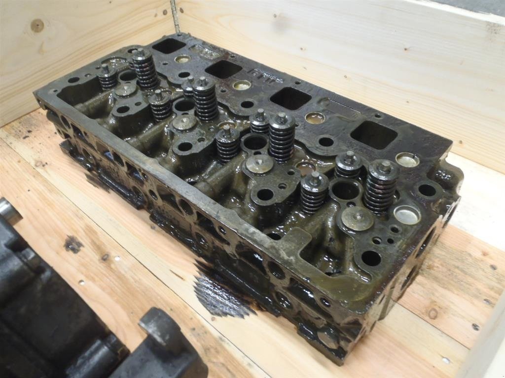 Sonstiges Traktorzubehör del tipo Sonstige Manitou MLT 735-120PS // Topstykke / Cylinder Head, Gebrauchtmaschine In Viborg (Immagine 3)