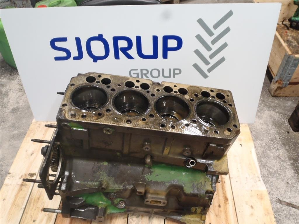 Sonstiges Traktorzubehör типа CLAAS Arion 430 Shortblok / Short Block, Gebrauchtmaschine в Viborg (Фотография 2)