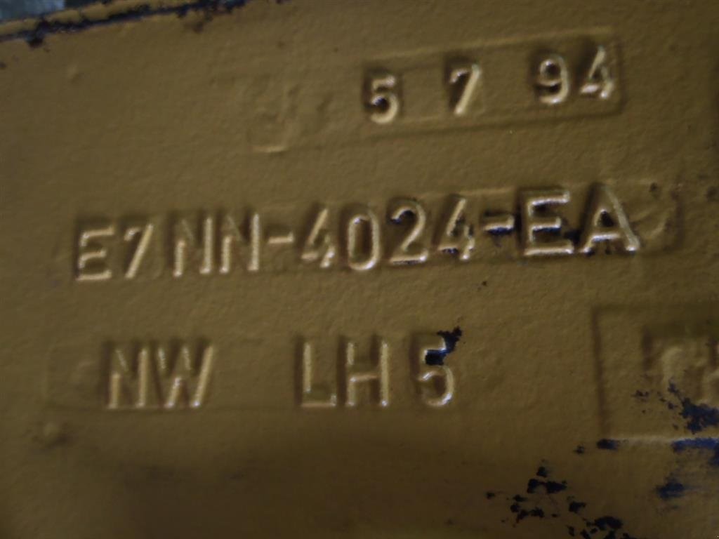 Sonstiges Traktorzubehör typu Ford 675 D Bagtøj / Rear Transmission, Gebrauchtmaschine v Viborg (Obrázek 3)