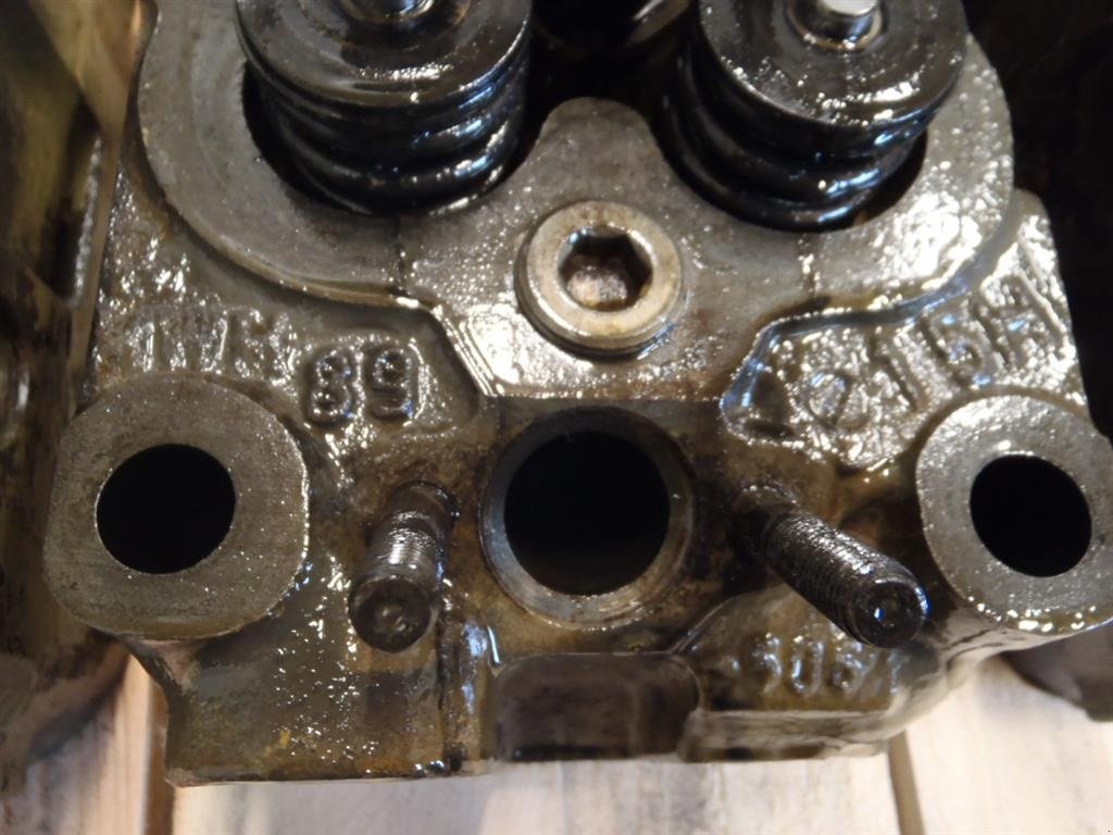 Sonstiges Traktorzubehör typu Fendt 309 Topstykke / Cylinder Head, Gebrauchtmaschine v Viborg (Obrázek 3)