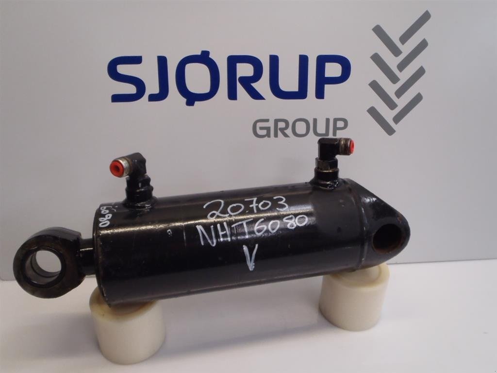 Sonstiges Traktorzubehör typu New Holland T6080 Liftcylinder Venstre NH83380800, Gebrauchtmaschine v Viborg (Obrázek 1)
