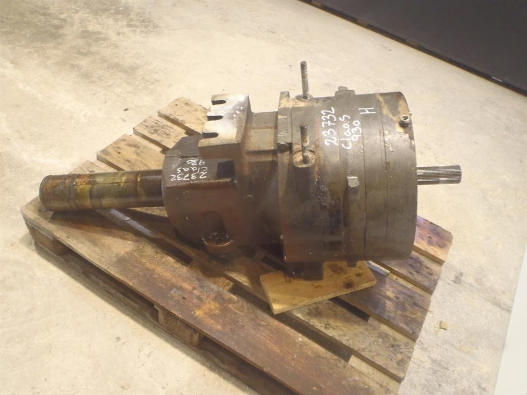 Sonstiges Traktorzubehör van het type CLAAS Axion 930 c matic Bagaksel H / Rear Axle R, Gebrauchtmaschine in Viborg (Foto 4)