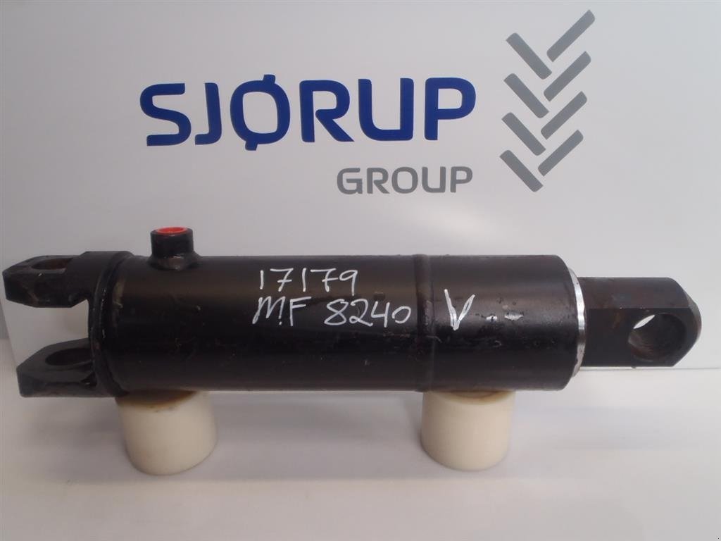 Sonstiges Traktorzubehör typu Massey Ferguson 8240 Liftcylinder venstre, Gebrauchtmaschine v Viborg (Obrázek 1)