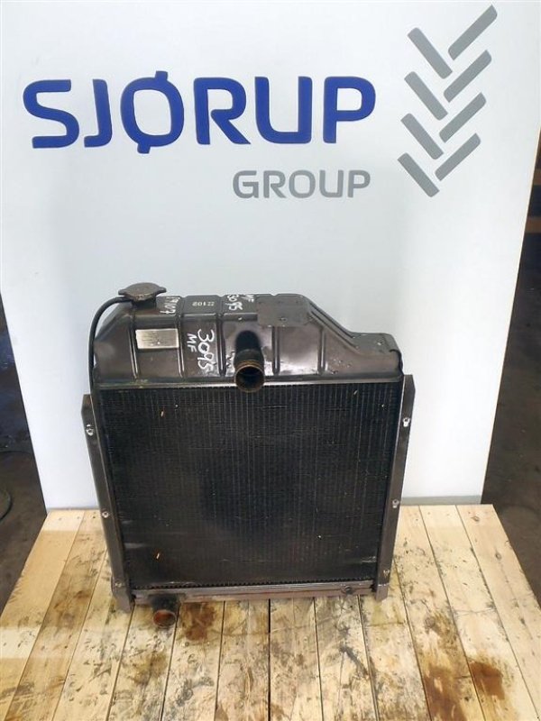 Sonstiges Traktorzubehör typu Massey Ferguson 3095 Vandkøler, Gebrauchtmaschine v Viborg (Obrázek 1)