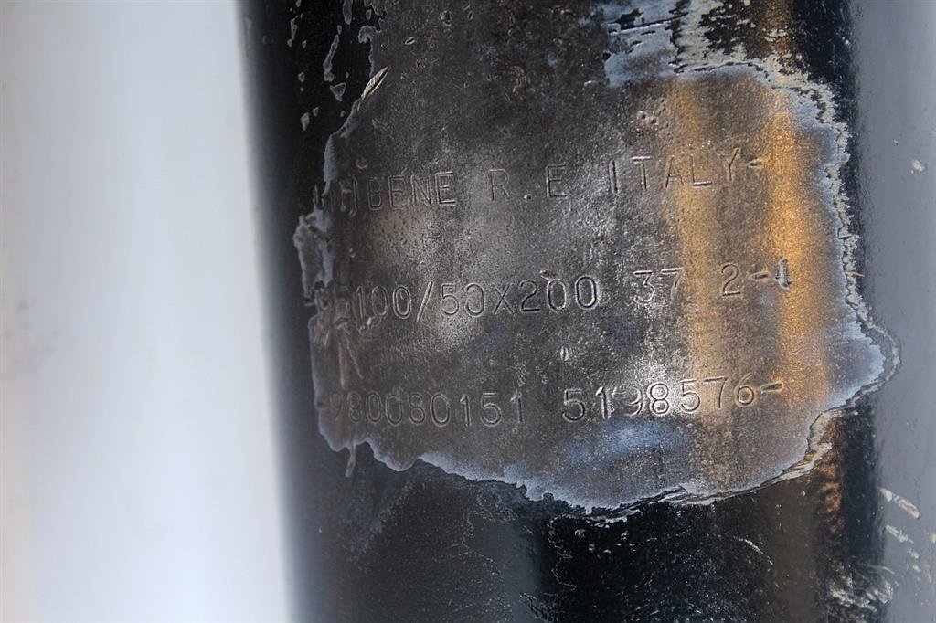 Sonstiges Traktorzubehör типа New Holland TM175 Liftcylinder Venstre, Gebrauchtmaschine в Viborg (Фотография 2)