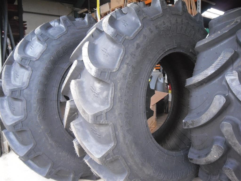 Reifen типа Alliance 420/85x24 - (16.9x24) Tilbud, Gebrauchtmaschine в Bjerringbro (Фотография 2)