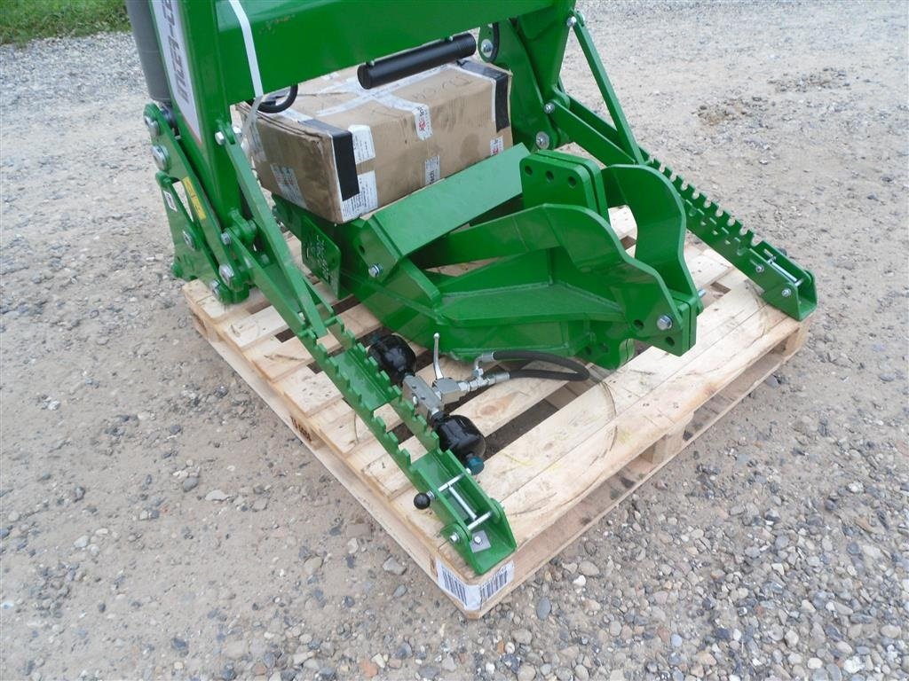 Frontlader of the type John Deere Komplet frontlæsser m/beslag og ventil-sæt, Gebrauchtmaschine in Bjerringbro (Picture 5)