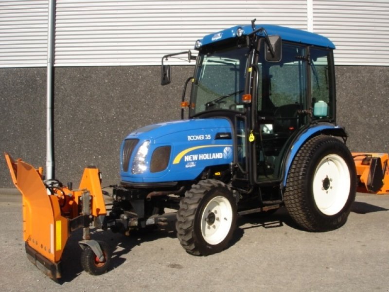 New Holland BOOMER 35 HST Geräteträger, 9200 SV