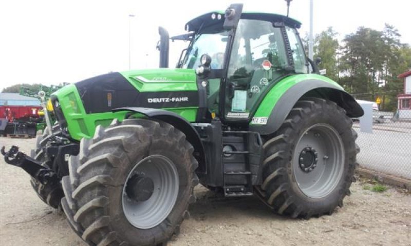 Traktor от тип Deutz-Fahr Agrotron 7250 TTV, Gebrauchtmaschine в Västerås (Снимка 1)