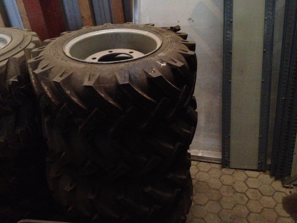 Sonstiges Türe ait Sonstige Thaler 255/75-15,3, Gebrauchtmaschine içinde Tinglev (resim 1)