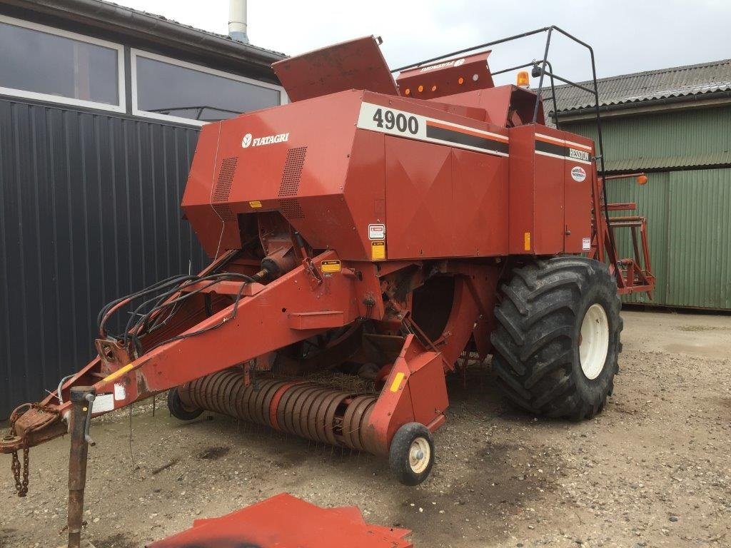 Großpackenpresse a típus Fiatagri Hesston 4900 Brandskadet sælges som dele, Gebrauchtmaschine ekkor: Tinglev (Kép 1)