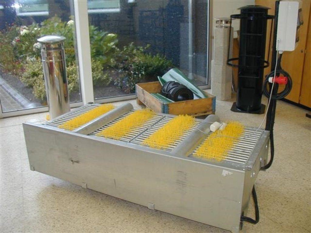 Einstreutechnik of the type Sonstige Klovrenser, Gebrauchtmaschine in Gram (Picture 2)