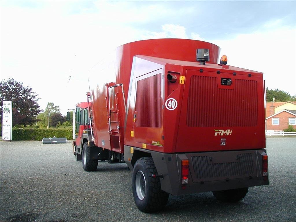 Futterverteilwagen des Typs RMH Turbomix-Gold 30 Kontakt Tom Hollænder 20301365, Gebrauchtmaschine in Gram (Bild 2)