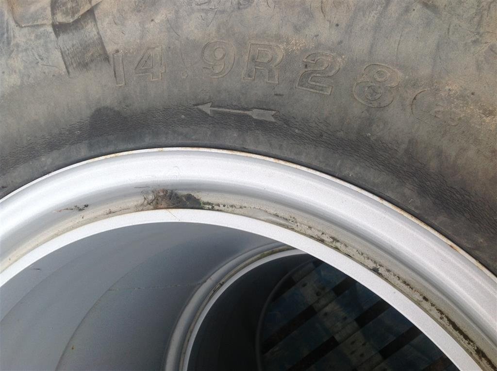Reifen типа Sonstige 14.9-28 Tvillinghjul., Gebrauchtmaschine в Spøttrup (Фотография 2)