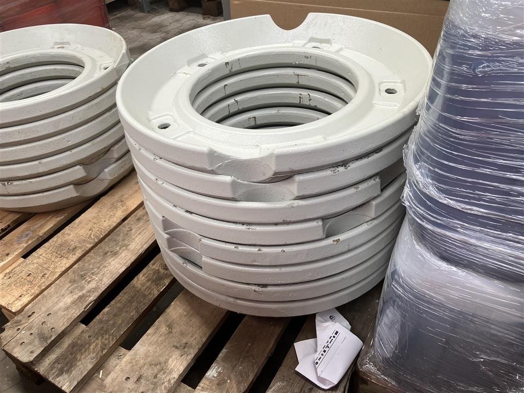 Frontgewicht a típus Valtra HJULVÆGTE 34" .. 42", Gebrauchtmaschine ekkor: Høng (Kép 1)