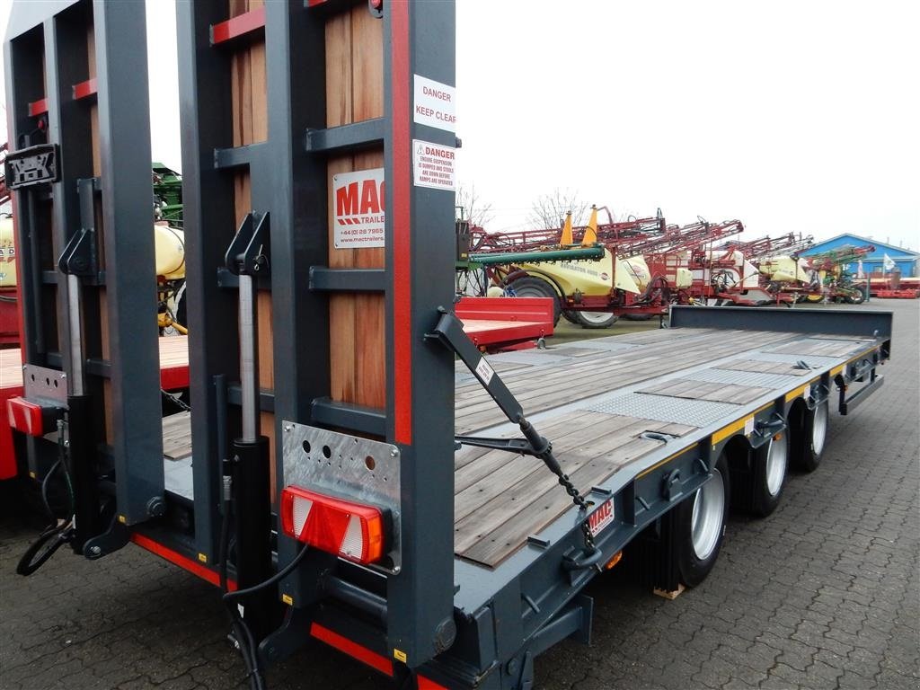 PKW-Anhänger Türe ait Oleo Mac 3 akslet maskintrailer Kærre til lastbil, Gebrauchtmaschine içinde Ringe (resim 10)