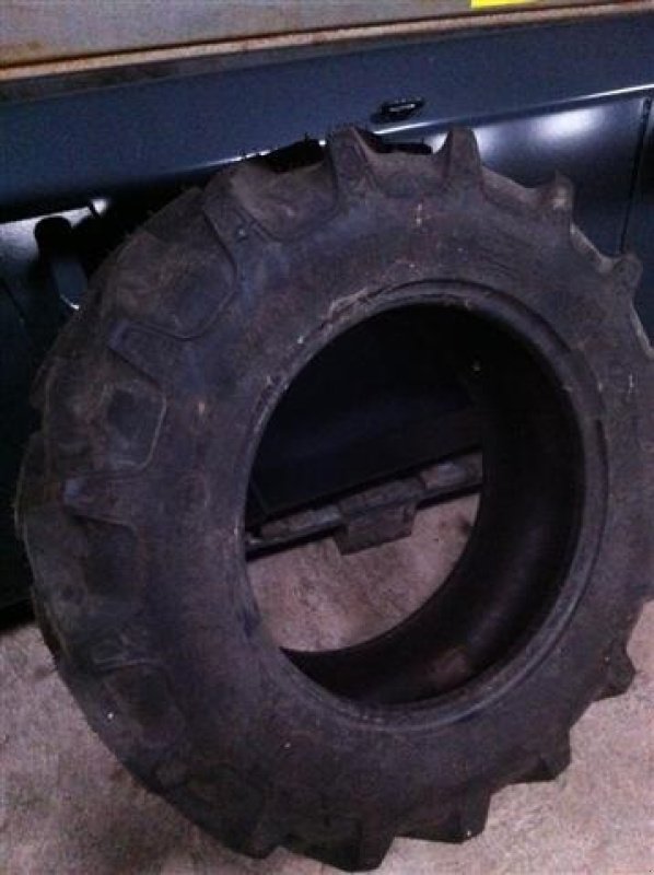 Reifen tipa BKT 300/70R20 Nye, Gebrauchtmaschine u Rødekro (Slika 1)
