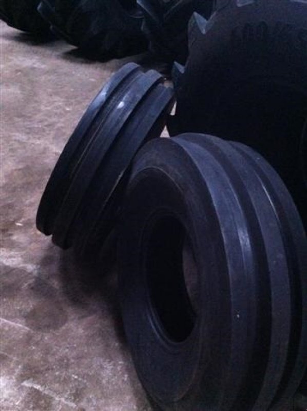 Reifen typu BKT 1100x16 Nye, Gebrauchtmaschine v Rødekro (Obrázek 1)