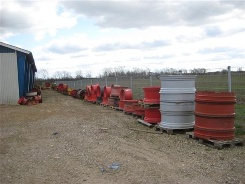 Sonstiges Traktorzubehör typu Fendt EU´s største i brugte reserved, Gebrauchtmaschine v Rødekro (Obrázek 10)