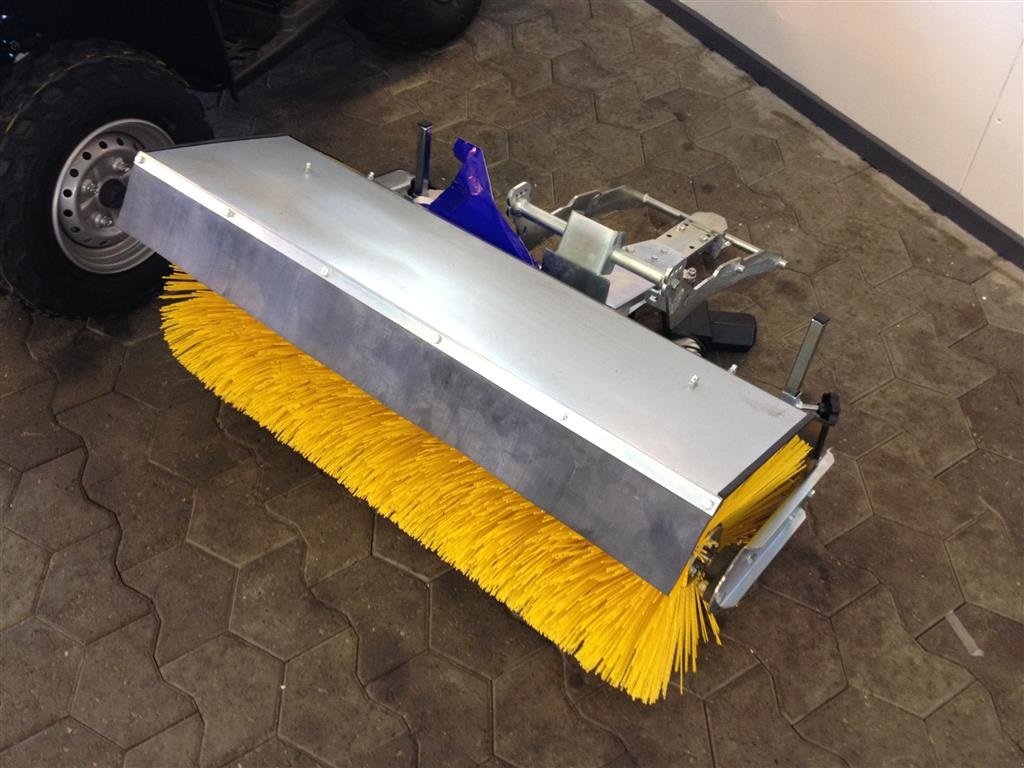 Sitzrasenmäher typu Husqvarna Karlo Nielsen kost  FABRIKSNY, Gebrauchtmaschine v Holstebro (Obrázek 1)