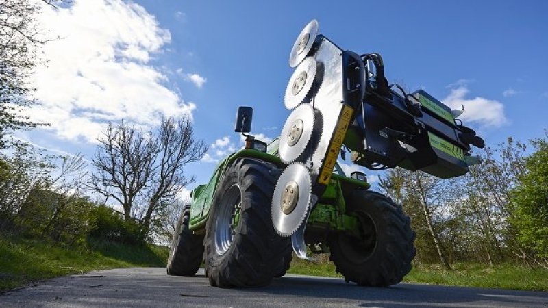 Sonstiges Türe ait Greentec HXF 3302 Hegnsklipper på 240 cm, Gebrauchtmaschine içinde Holstebro (resim 1)