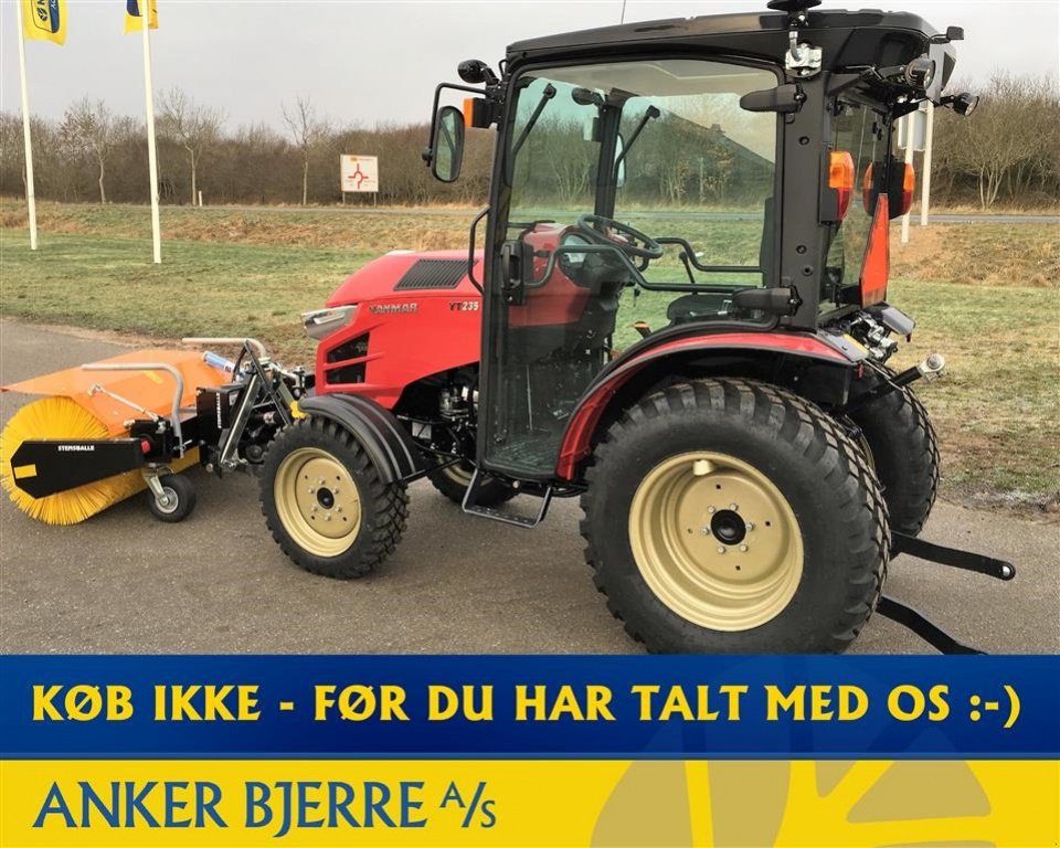 Geräteträger του τύπου Yanmar YT 235H 4WD inkl. frontlift med PTO og 130 cm GMR fejemaskine, Gebrauchtmaschine σε Holstebro (Φωτογραφία 2)