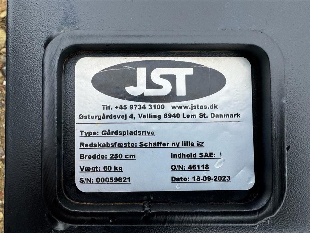 Kompaktlader des Typs JST 2.5 mtr Gårdspladsrive, Gebrauchtmaschine in Hadsten (Bild 6)