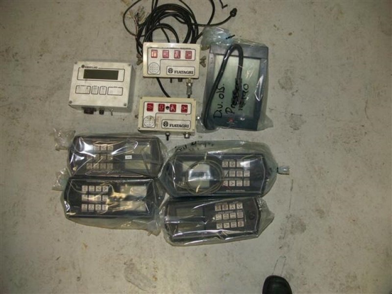 Großpackenpresse of the type Fiatagri Div. styrebokse til presser, Gebrauchtmaschine in Middelfart (Picture 3)