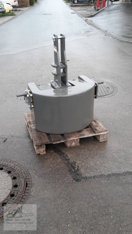Sonstiges Traktorzubehör typu Sonstige Pateer Frontgewicht 900 kg, Neumaschine w Walddorfhäslach (Zdjęcie 3)