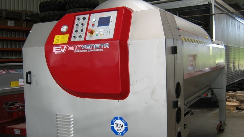 Traubenpresse tipa Enoveneta PPC 9-45hl Tankpresse, Neumaschine u Gerasdorf (Slika 1)