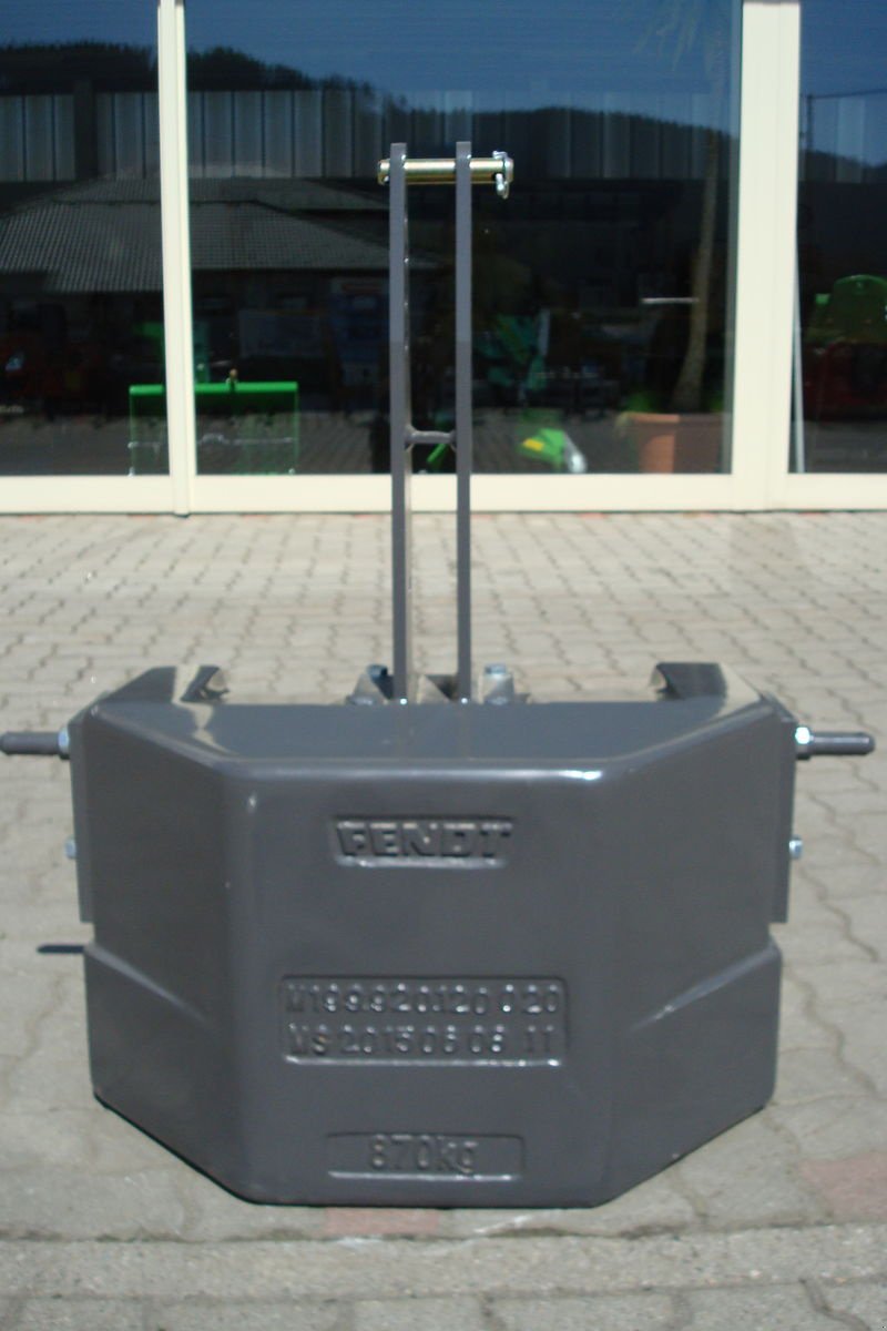 Frontgewicht a típus Fendt 870 kg, Neumaschine ekkor: Judenburg (Kép 1)