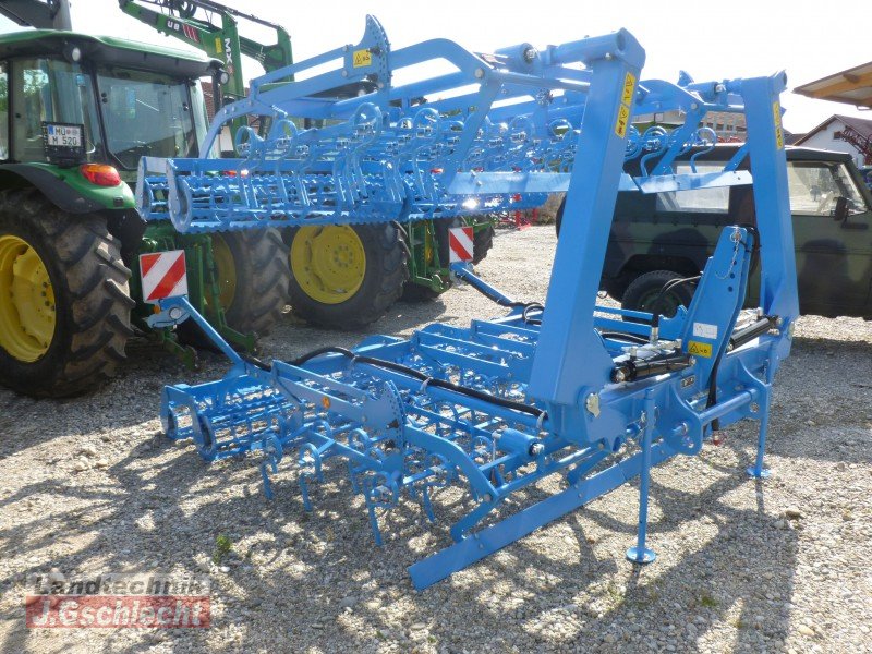 Saatbettkombination of the type Lemken Korund 8/600K GAR, Neumaschine in Mühldorf (Picture 1)