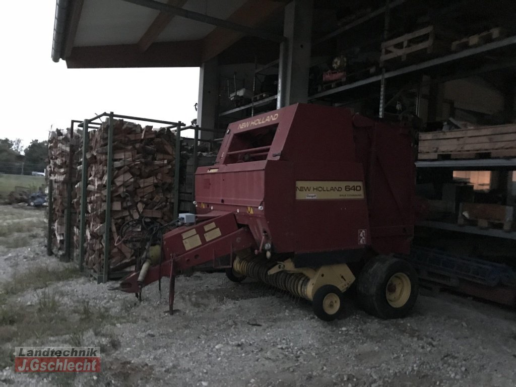Rundballenpresse typu New Holland 640 B Bale Command, Gebrauchtmaschine v Mühldorf (Obrázek 2)