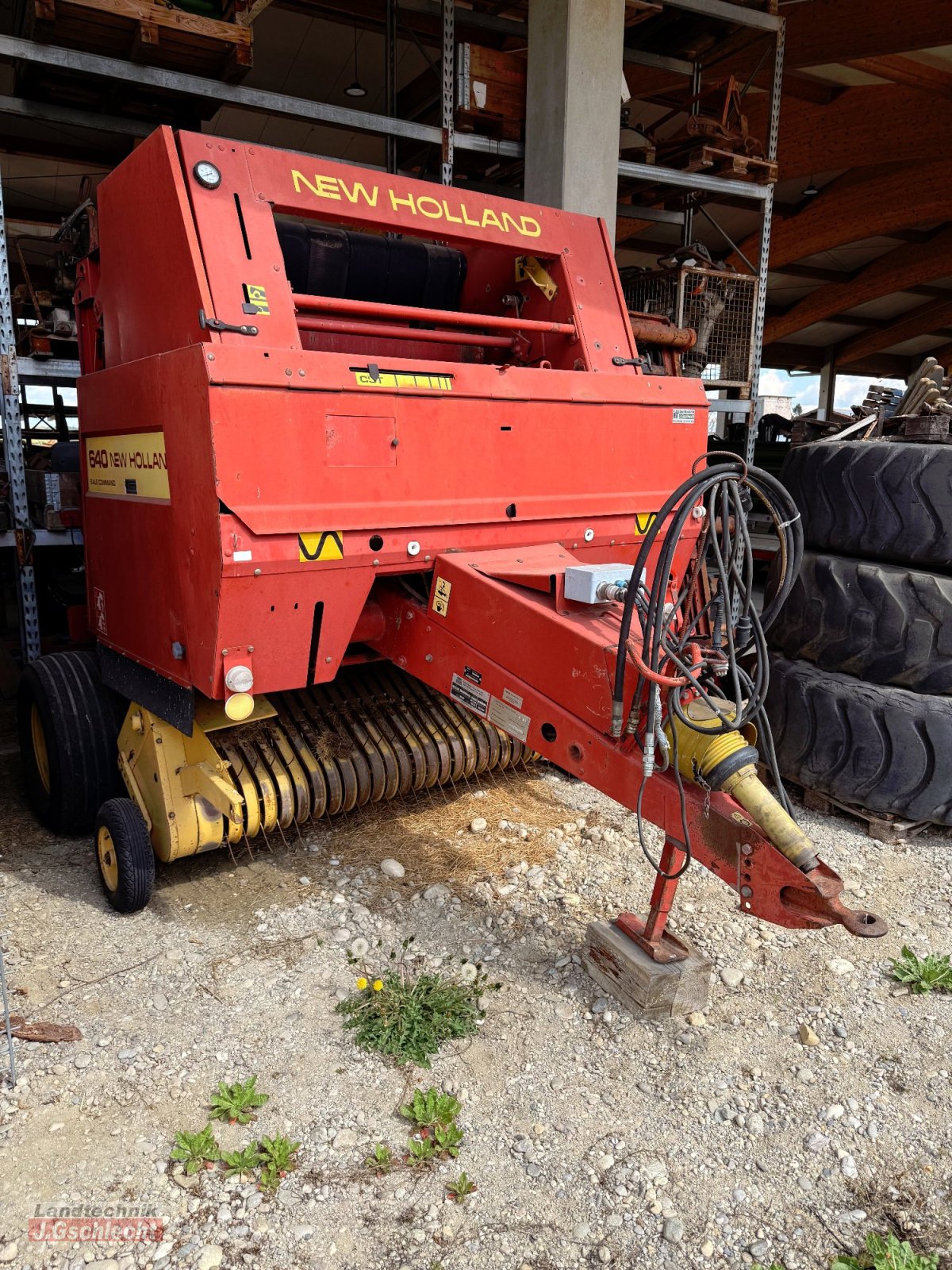 Rundballenpresse типа New Holland 640 B Bale Command, Gebrauchtmaschine в Mühldorf (Фотография 2)
