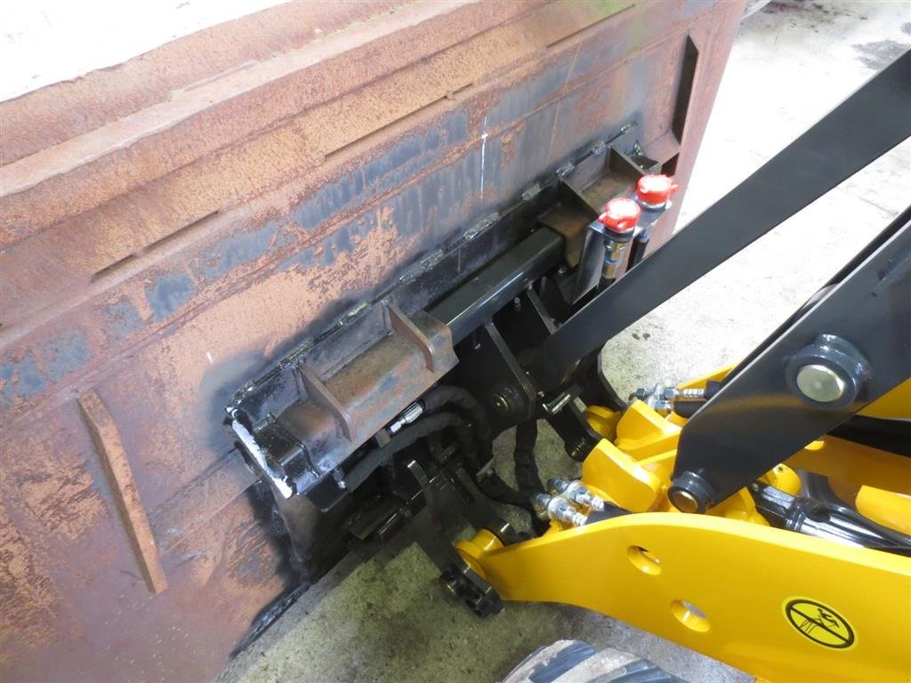 Kompaktlader of the type Schäffer 2428 SLT, Gebrauchtmaschine in Nørre Nebel (Picture 4)